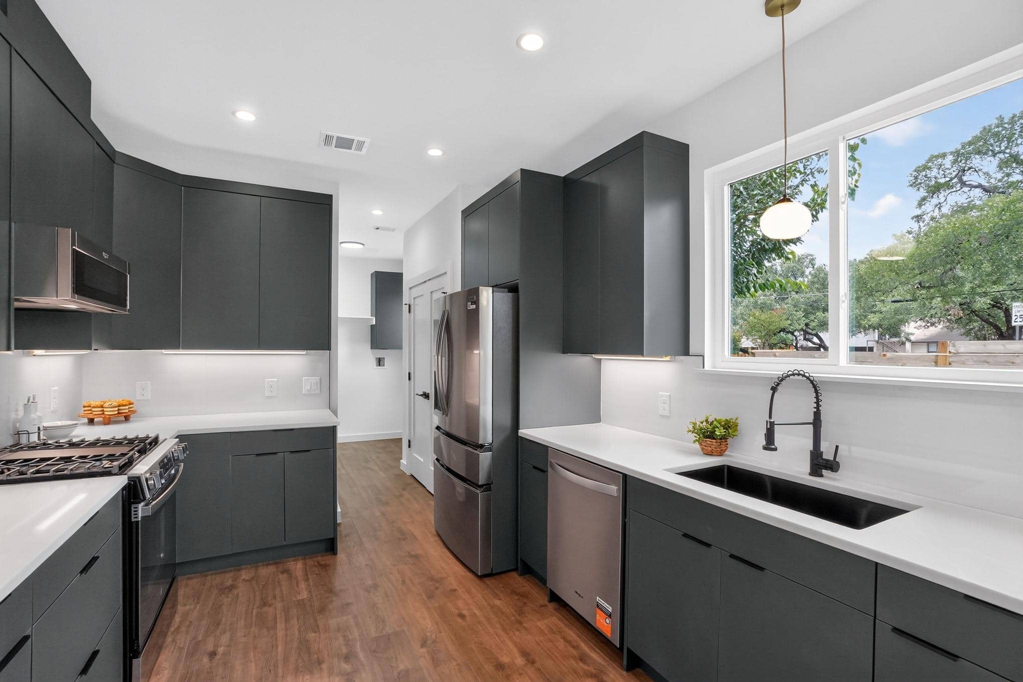4200 Valley View #B, Austin 78704