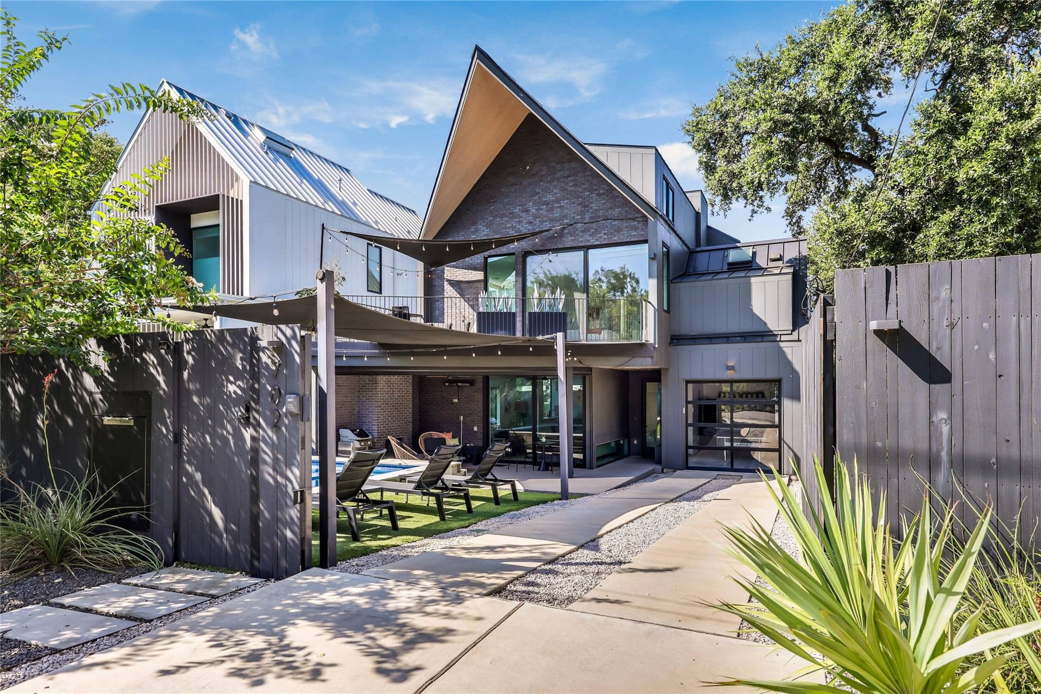 702 Elizabeth, Austin 78704