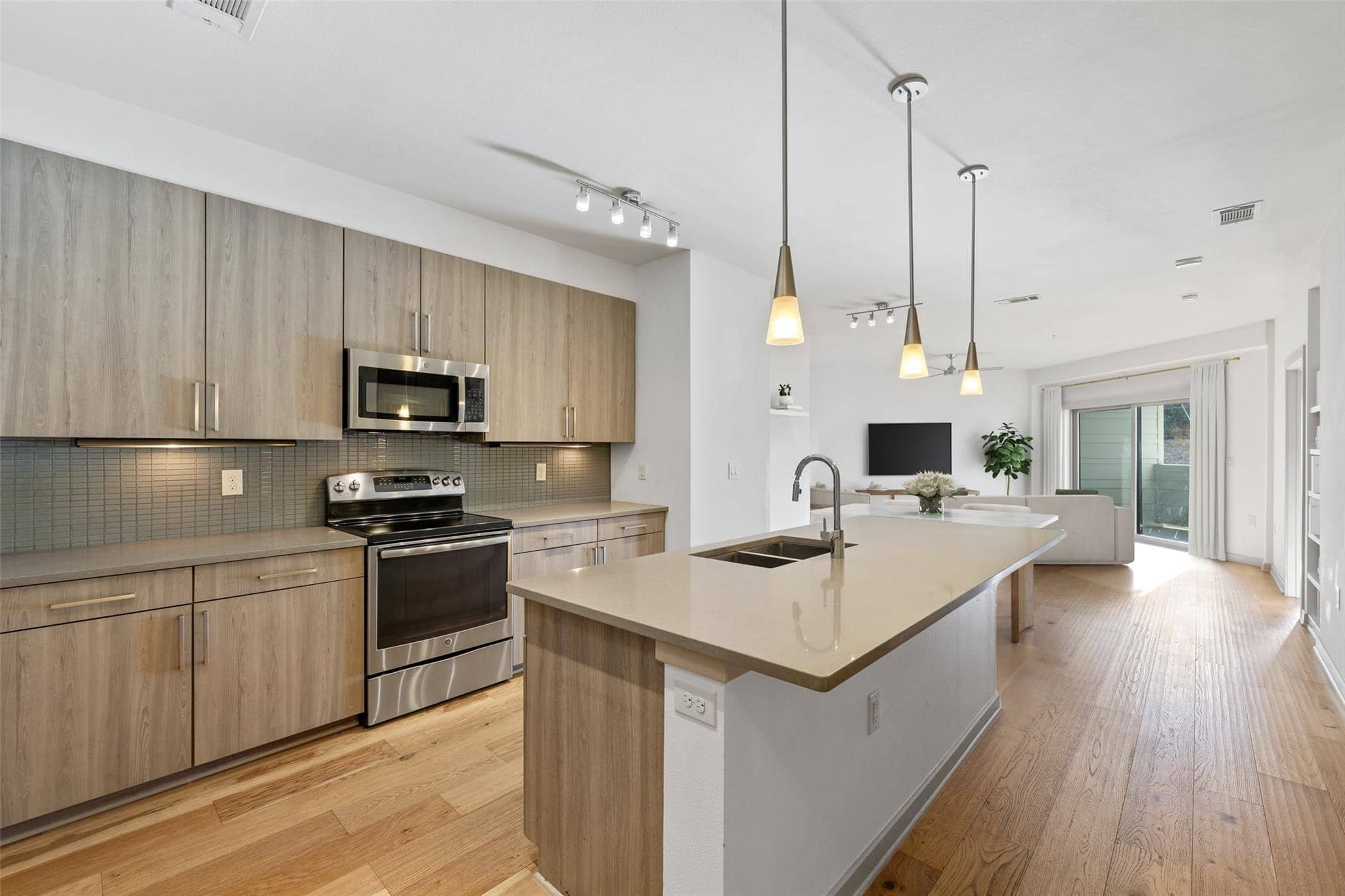 3600 Lamar #206, Austin 78704