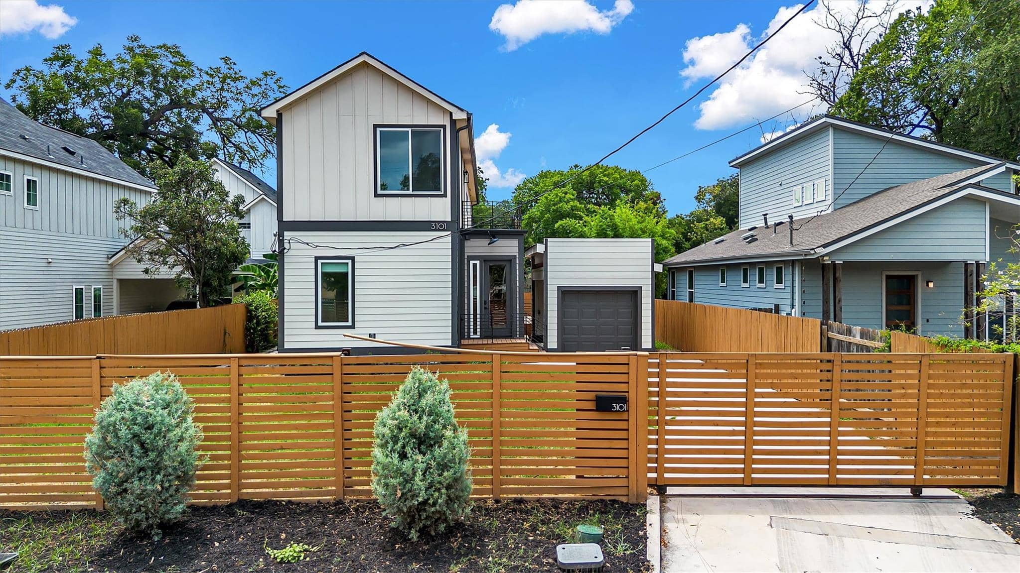 3101 Lyons, Austin 78702