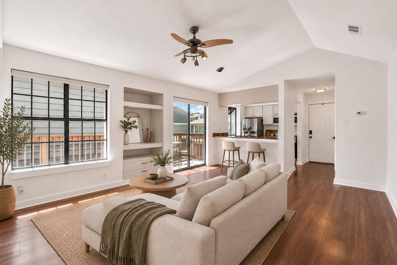 2215 Post #2072, Austin 78704