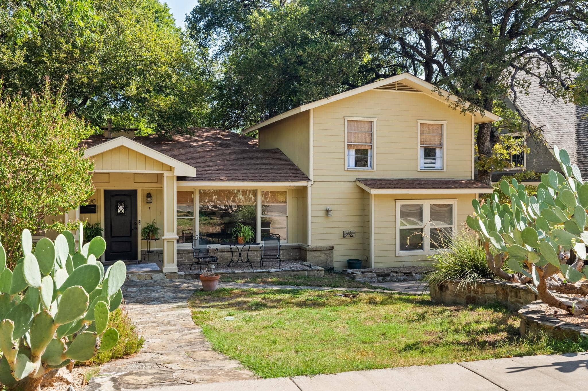2500 12th, Austin 78703