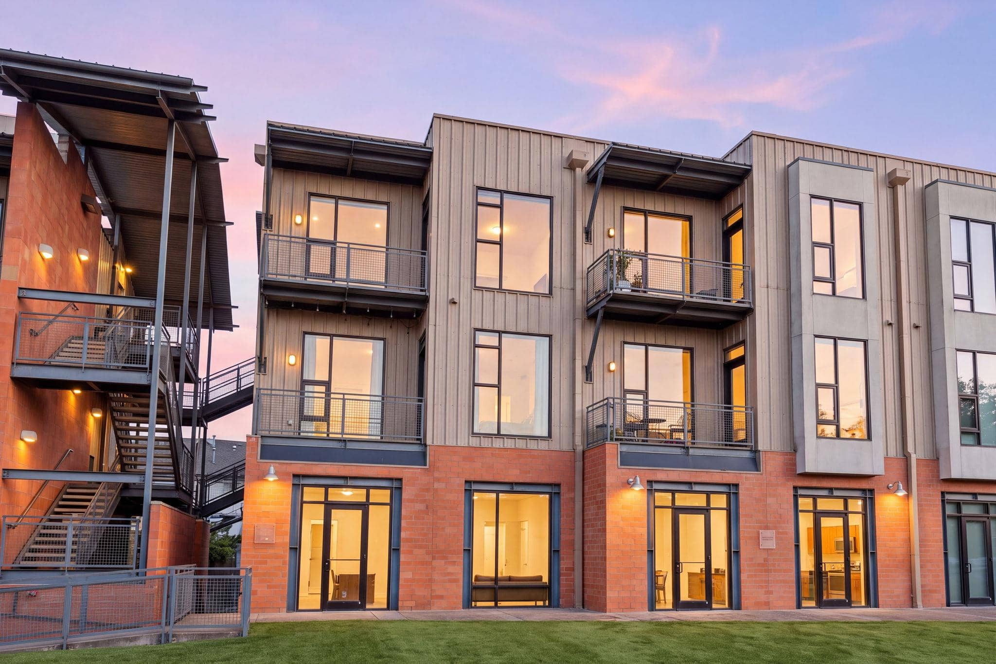 2525 Lamar #206, Austin 78704