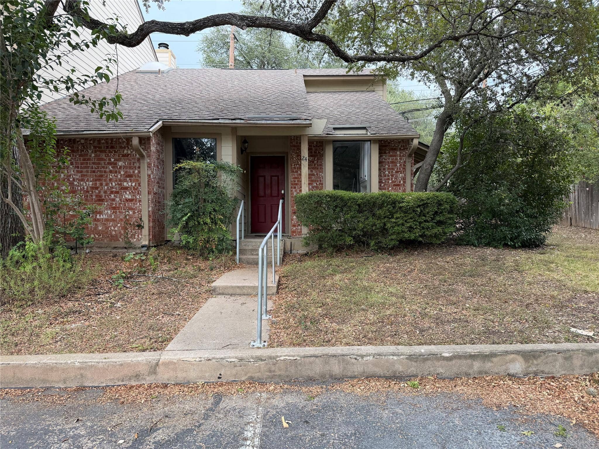 3801 Menchaca #24, Austin 78704