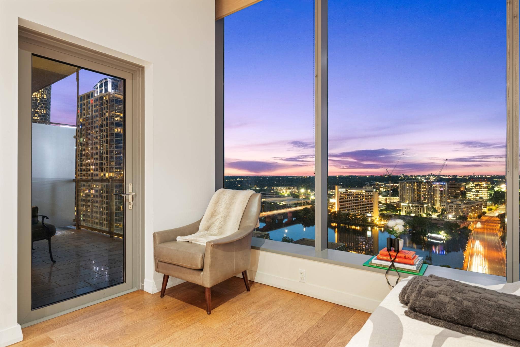 210 Lavaca #1902, Austin 78701