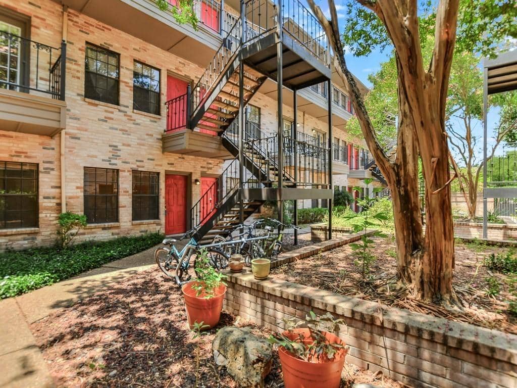 2216 San Gabriel #105, Austin 78705