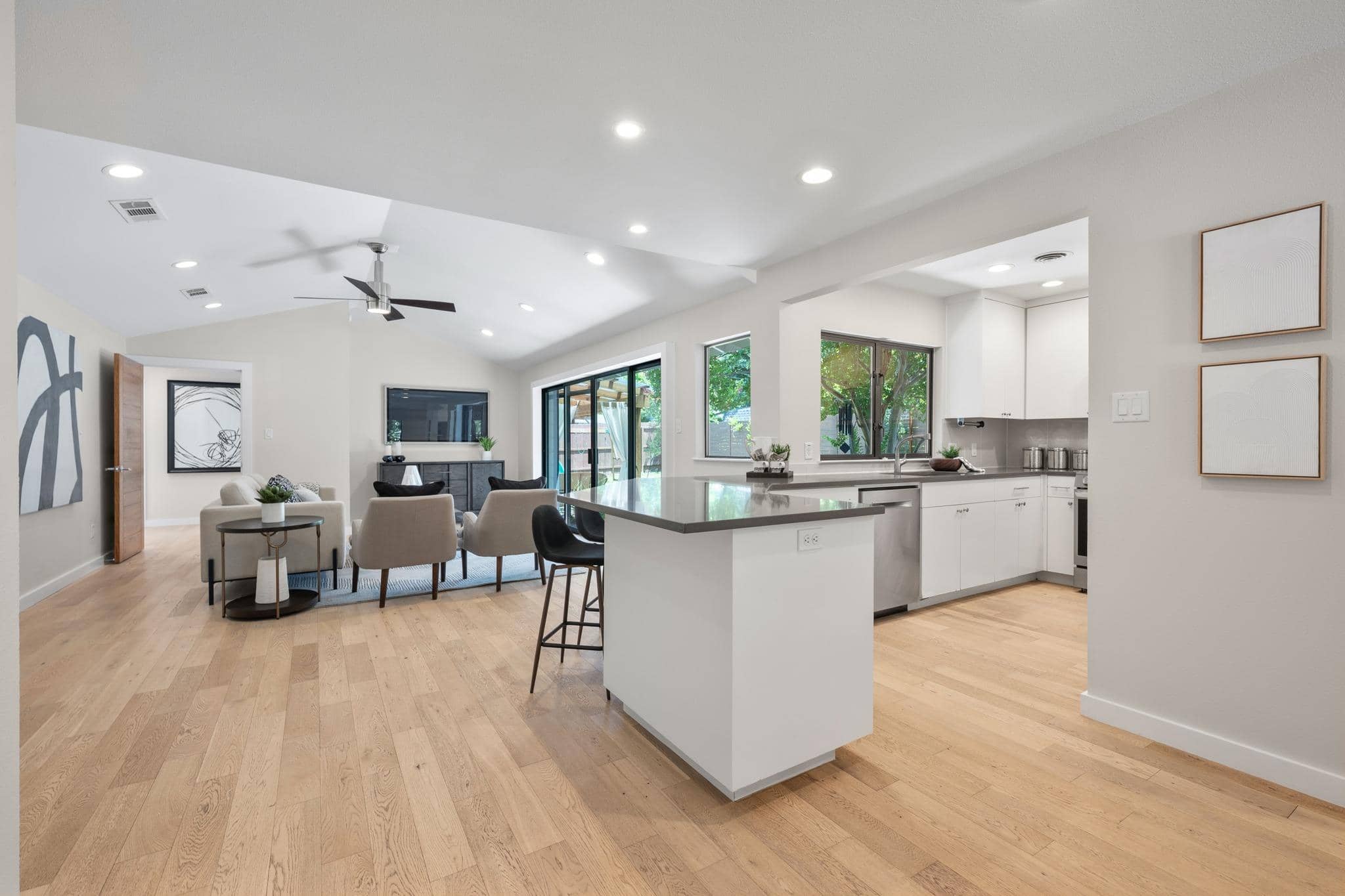 2611 East Side, Austin 78704