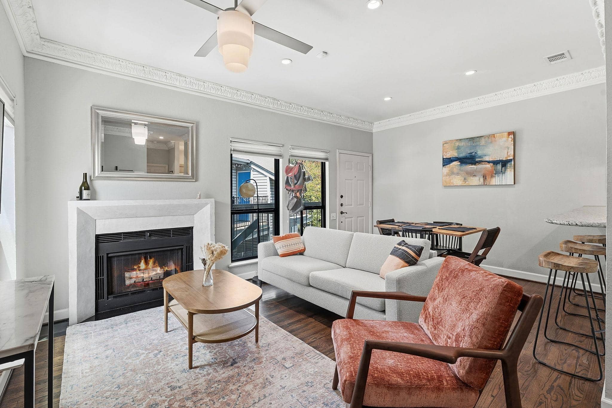 802 1st #202, Austin 78704