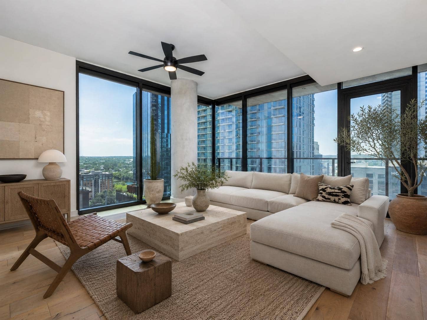 84 East #1609, Austin 78701